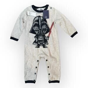 NWT Baby Gap Star Wars Darth Vader Knit‎ Long Sleeve Romper Size 6-12 Months